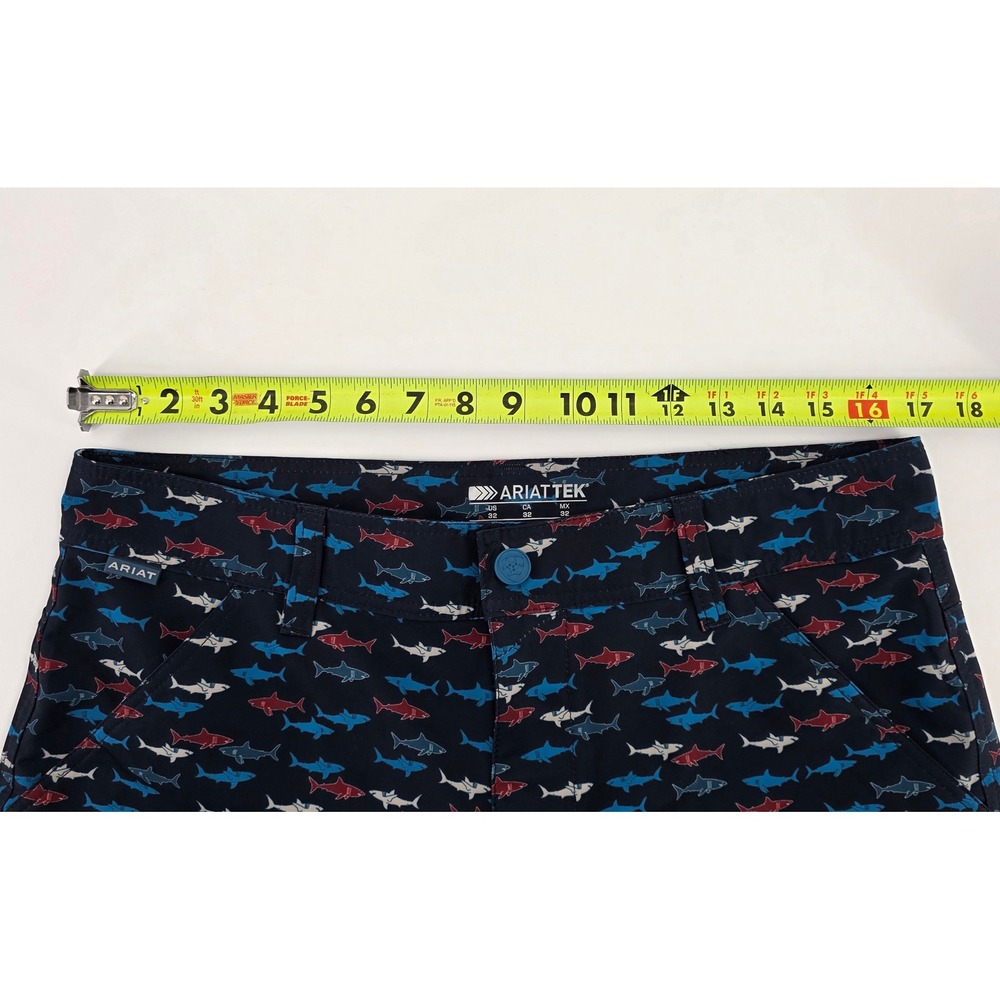 Ariat Mens Size 32 AriatTek Shark Print Navy Blue Performance Stretch Shorts - Picture 6 of 9
